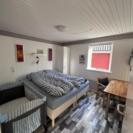 度假居 Scenic Hilltop Retreat For 14 *