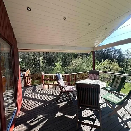 Scenic Hilltop Retreat For 14 度假居 布赖斯楚普